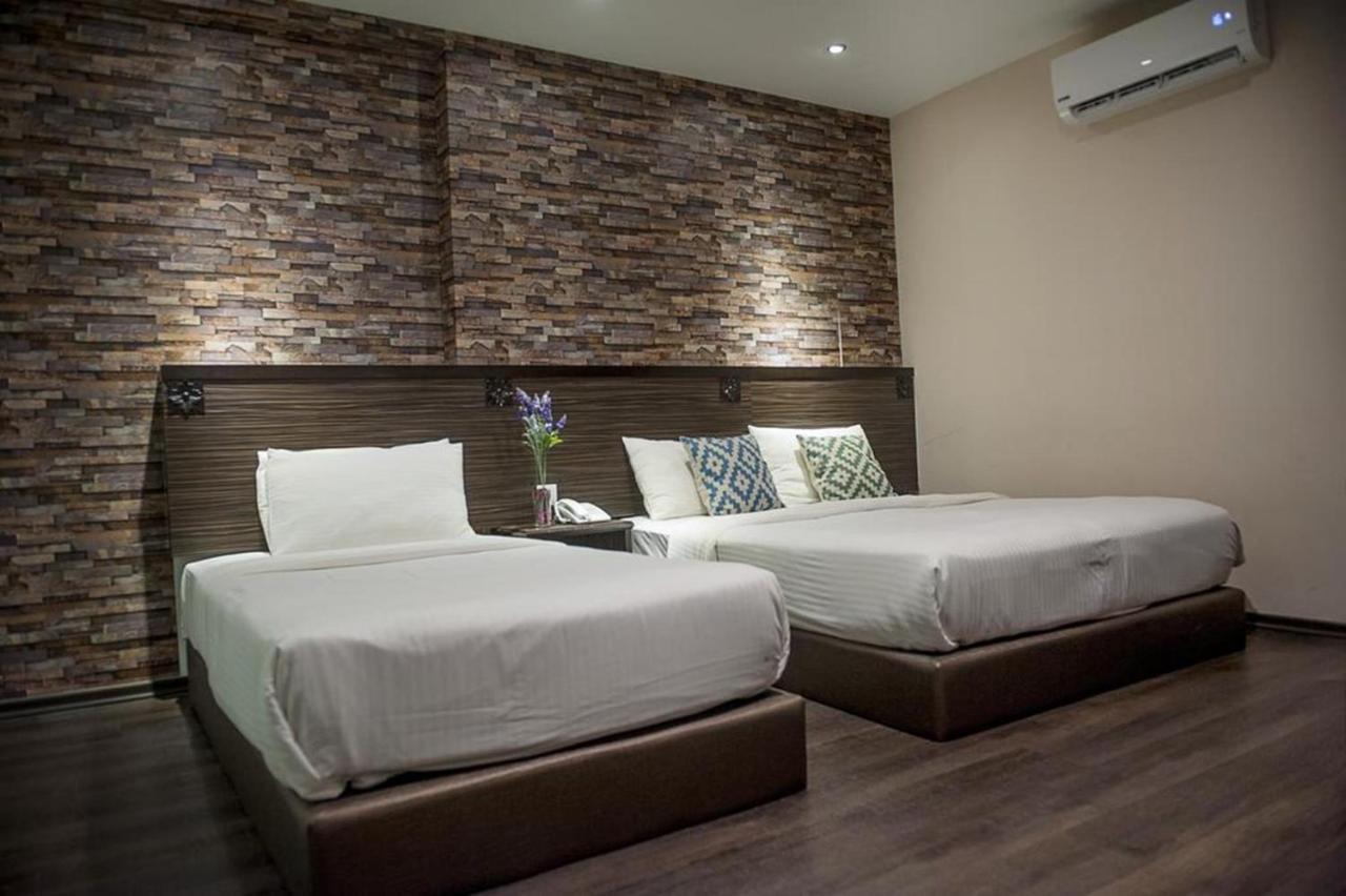 Apple Hotel Penang Джорджтаун Экстерьер фото