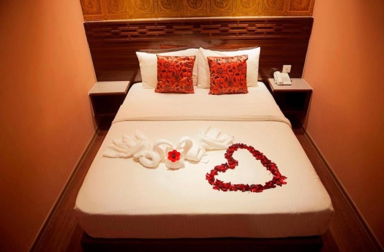 Apple Hotel Penang Джорджтаун Экстерьер фото