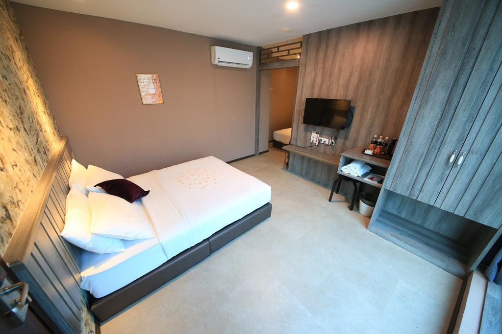 Apple Hotel Penang Джорджтаун Экстерьер фото