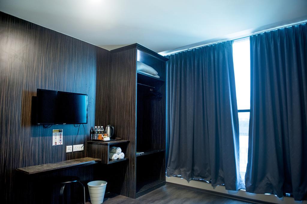 Apple Hotel Penang Джорджтаун Экстерьер фото